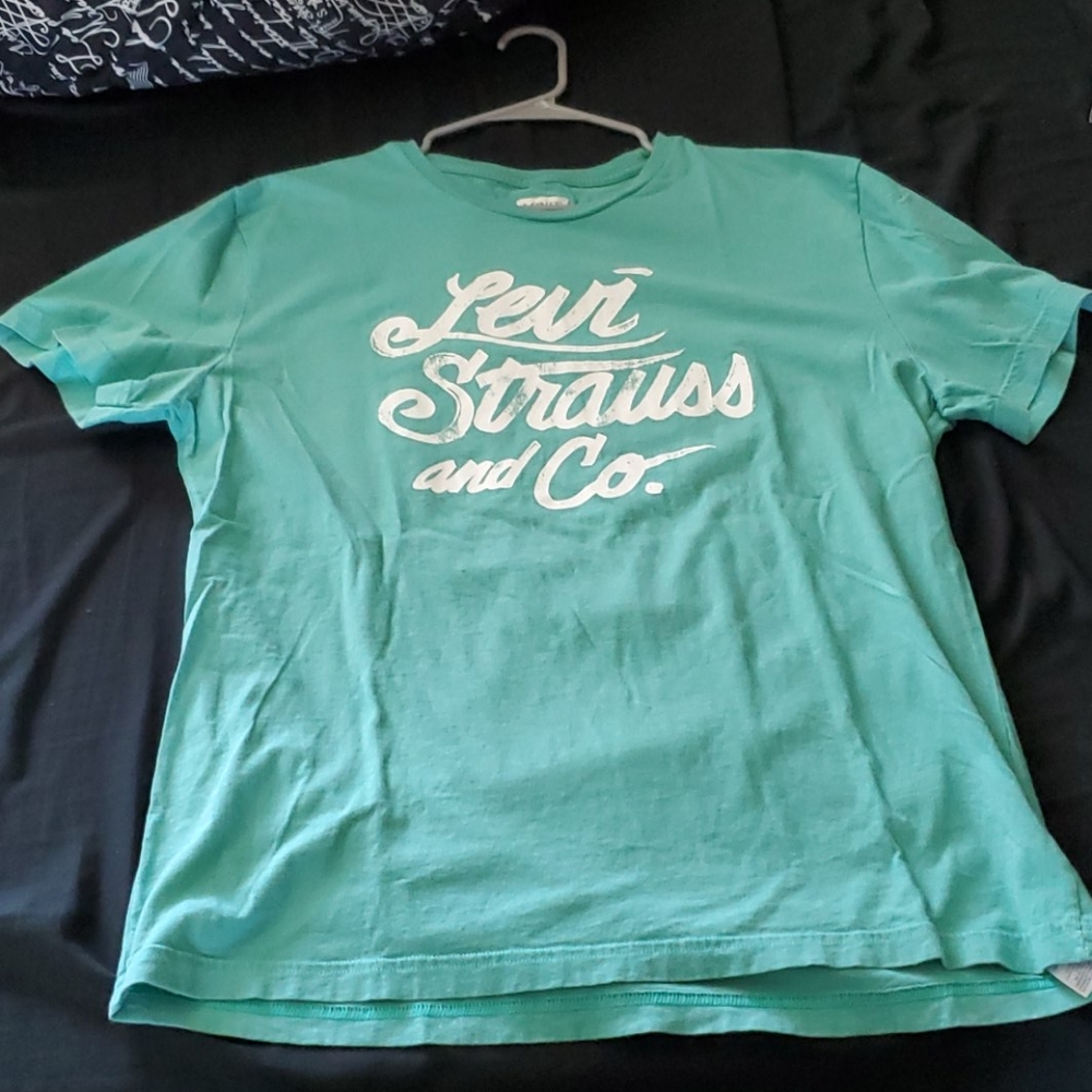 Levi t-shirt